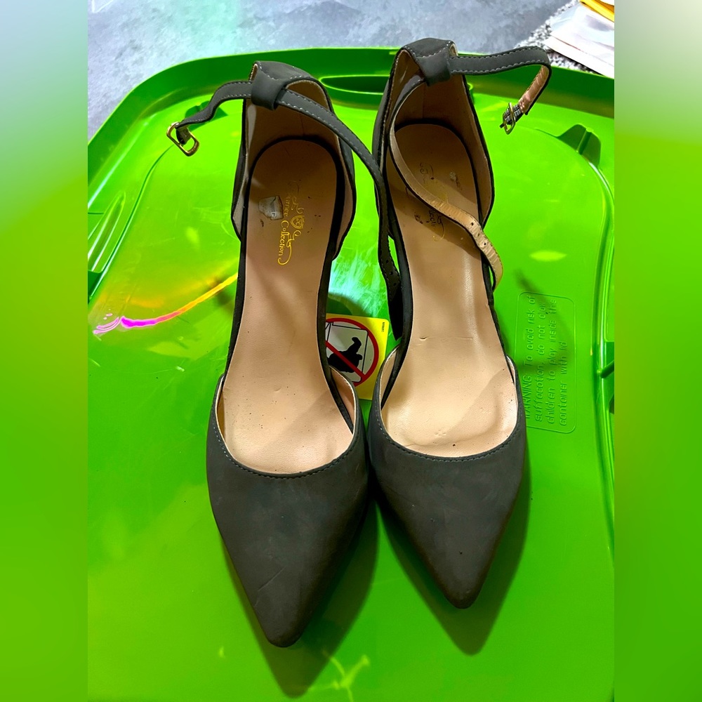 Petite Heels